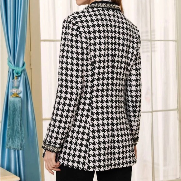 Tweed Houndstooth Blazer with pearl lapel - Picture 3 of 5